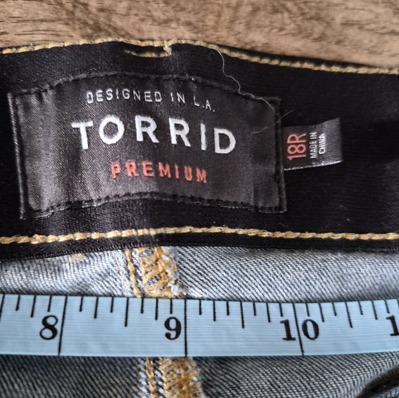 Torrid Bombshell Jeans. - Picture 4 of 8
